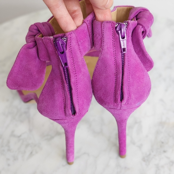 BANANA REPUBLIC Pink Fuschia Suede Bowtie 4 Inch Heels VGUC Size 7.5 - Picture 6 of 10